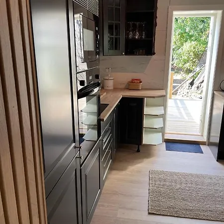 Close To The Sea With Parking And Garden Arendal