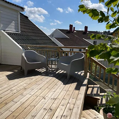 شقة Close To The Sea With Parking And Garden