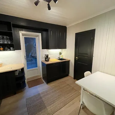 아파트 Close To The Sea With Parking And Garden *