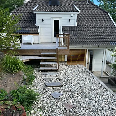 Leilighet Close To The Sea With Parking And Garden *
