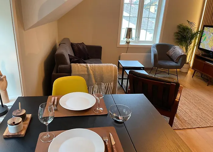 Close To The Sea With Parking And Garden