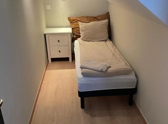 Close To The Sea With Parking And Garden Apartment Arendal