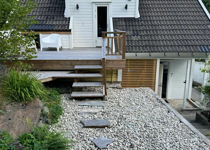 Apartment Close To The Sea With Parking And Garden *