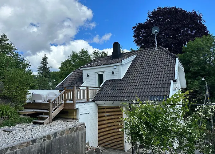 Close To The Sea With Parking And Garden Apartment